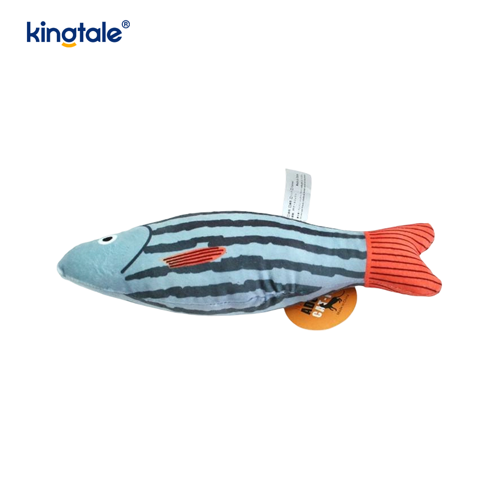 Squeaky Durable mačje igračke od mačje metvice s raznim realističnim ribama